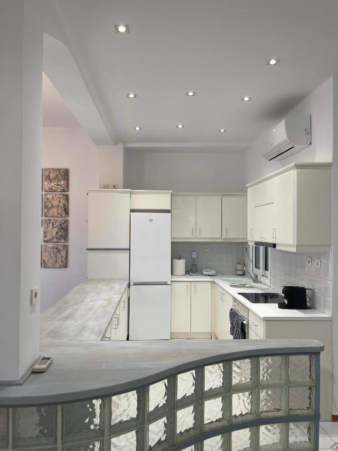 Dr. J. Spon Apartment Nafpaktos Exterior photo